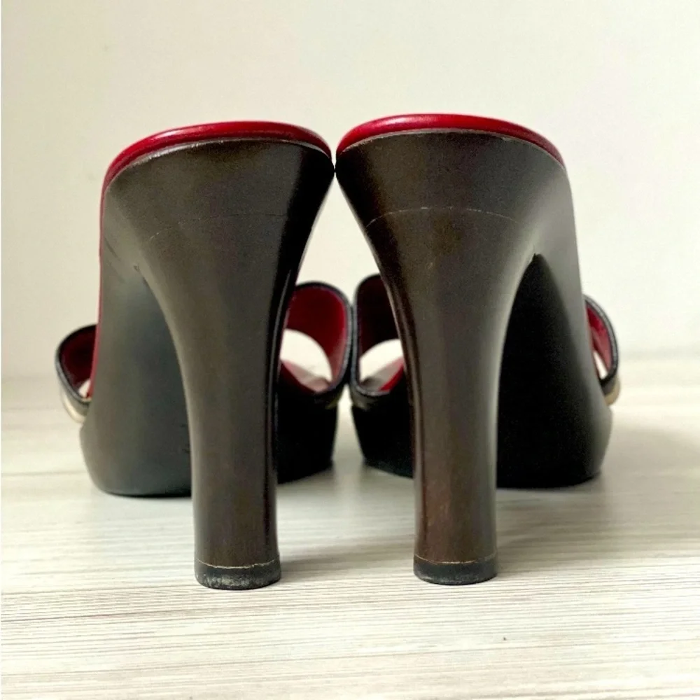 BURBERRY Signature Monogram Red Leather Heels, Authentic. EUC